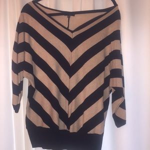 Black & tan sweater